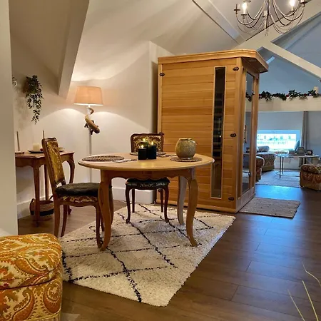 Loft Romantique Avec Privatif Frühstückspension 4*